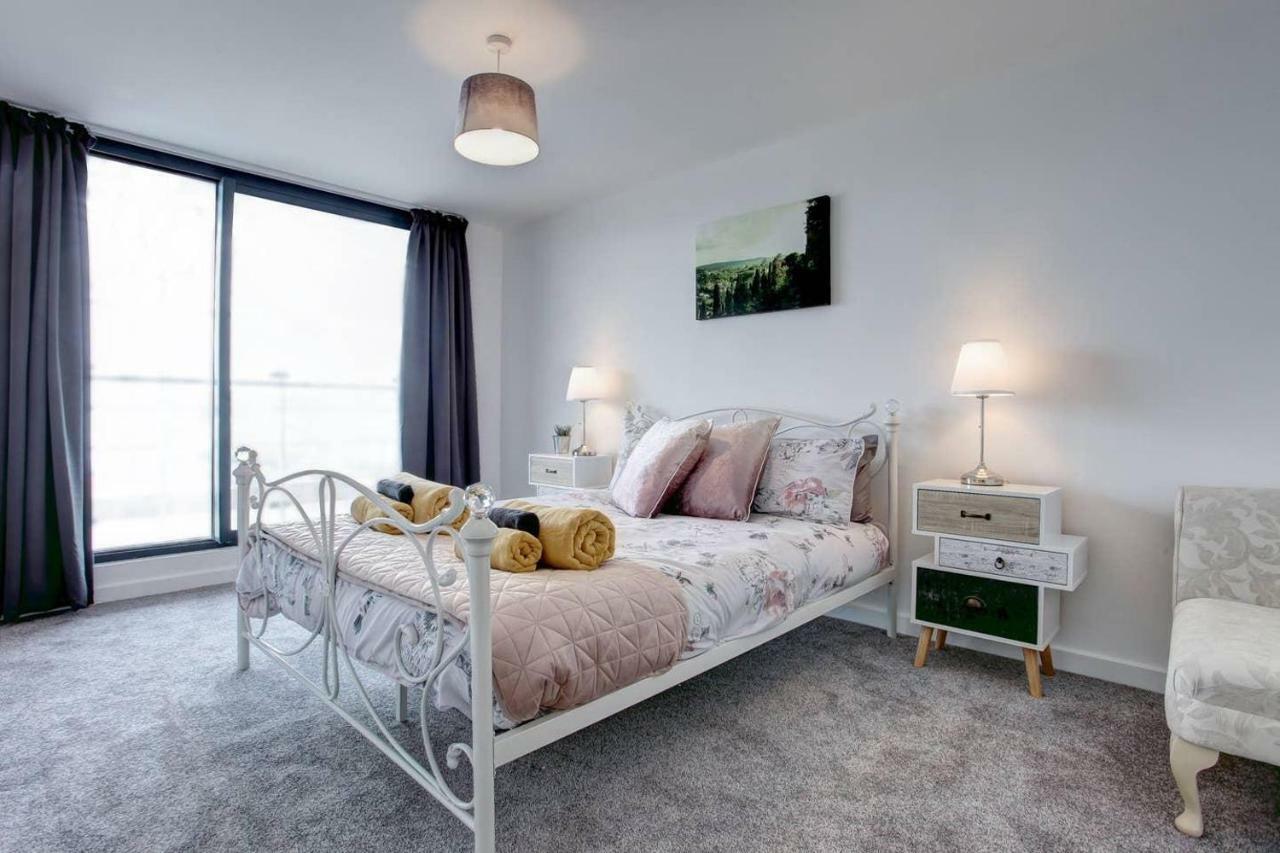 Newly Renovated Riverside Flat W/ Private Balcony Norwich Eksteriør billede