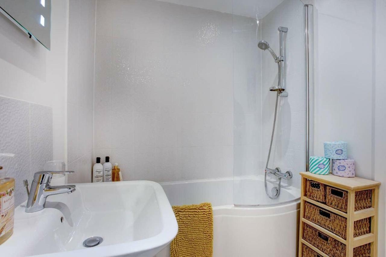 Newly Renovated Riverside Flat W/ Private Balcony Norwich Eksteriør billede